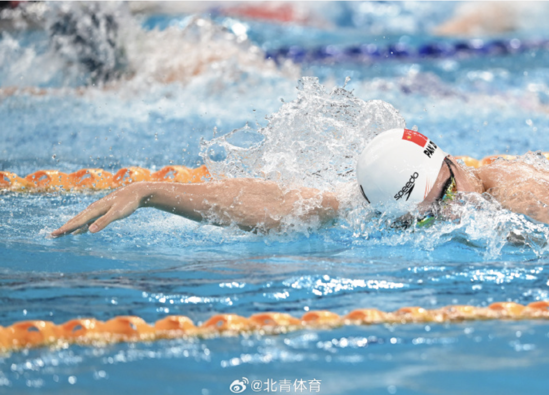 潘展乐以46秒20夺得全国游泳锦标赛男子100米自由泳金牌,陈俊儿46秒75获得银牌,刘吴狄47秒12获得铜牌