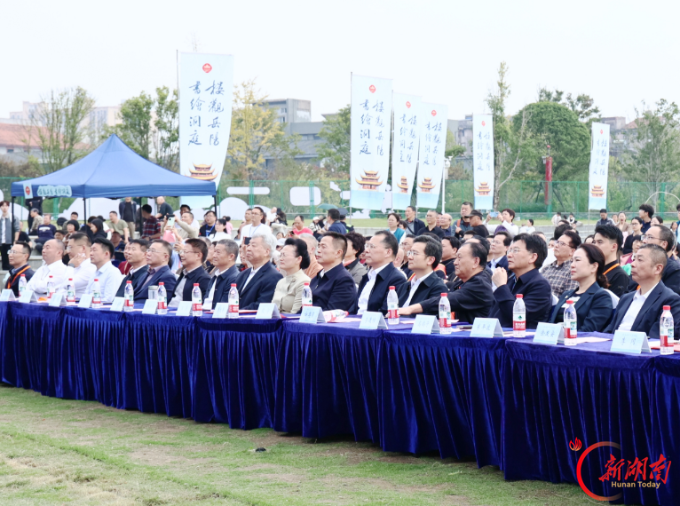 千古一楼立·忧乐共此时⑤ | 全国各地政协委员、政协工作者书写《岳阳楼记》活动举行