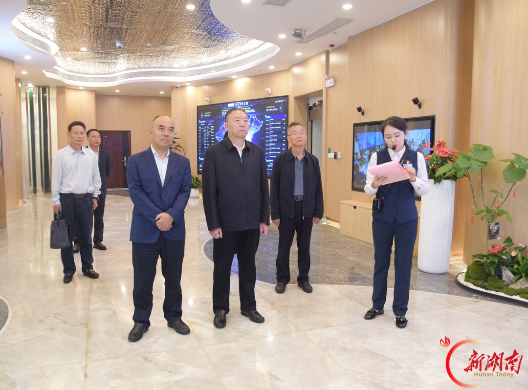 毛万春在中国光大银行长沙分行调研