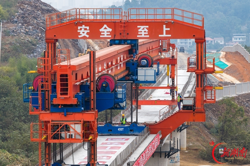 邵永高铁永州段桥梁主体贯通