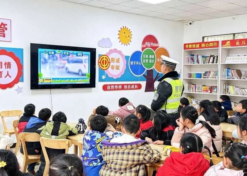一顿热饭聚人气，一场调解化难题：治理活起来，成本降下去！