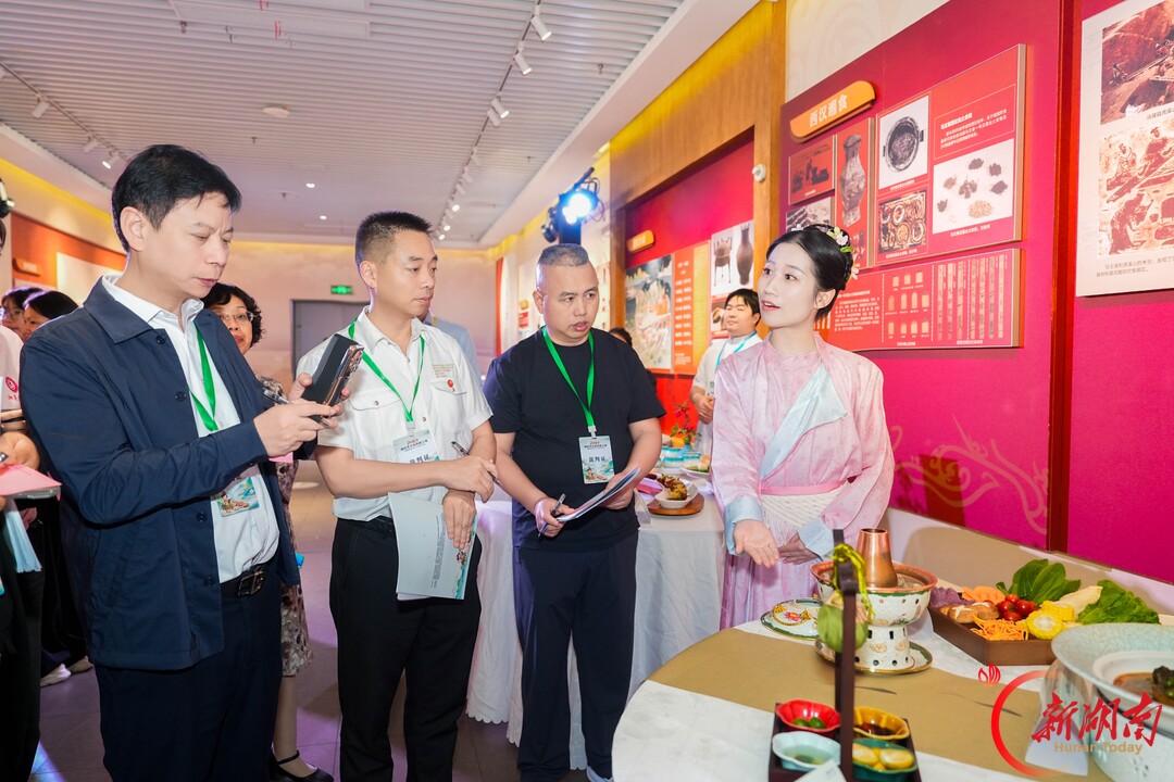从赛场到榜单！岳阳市中医医院药膳作品获评湖湘十大“减盐减油”药膳之一