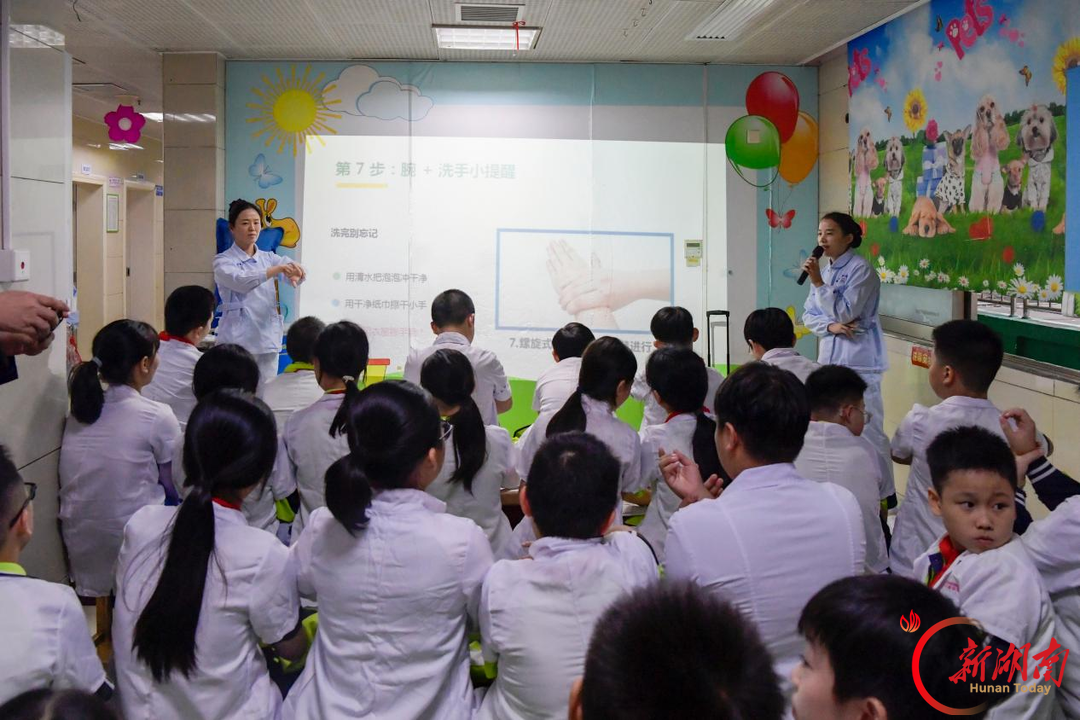 萌娃穿上白大褂  解锁健康新知识——衡阳市妇幼保健院开展“小小医者”职业体验活动