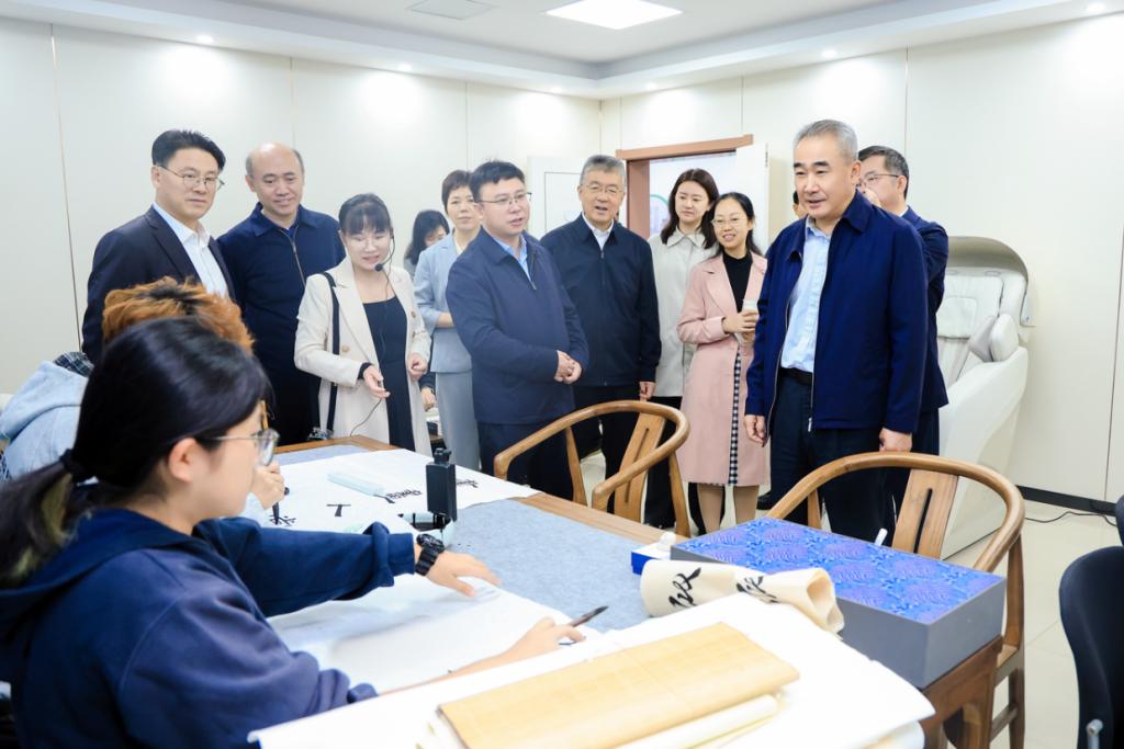 国家卫生健康委人口家庭司调研湖南中医药大学青春健康工作