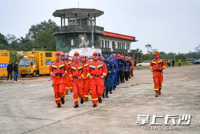 政企联动+地空协同！立体作战筑牢林区防火墙