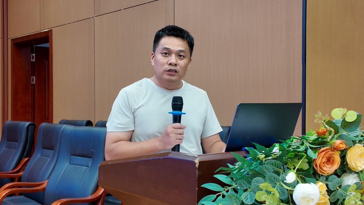 扎根乡村讲台23年 以地理育人厚植家国情怀——记宁乡市第六高级中学教师李定国