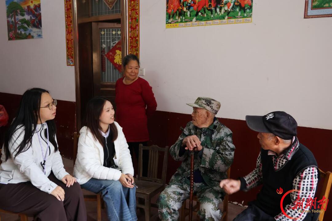 以青春赴白首,以镜头存峥嵘 衡东县选调生走访慰问抗美援朝老战士