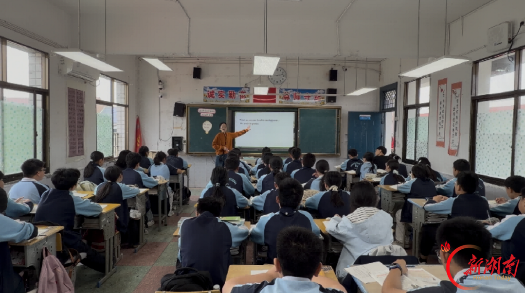 汨罗市越江学校：以赛促研强师能 AI赋能课堂结硕果
