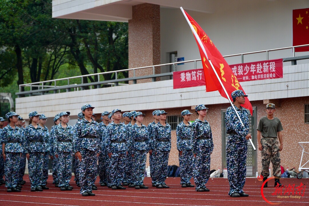 青春正步走丨朝暮皆砺练,不负迷彩韶华