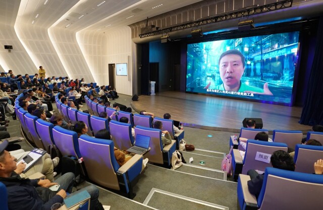 人工智能对数学家意味着什么?邓煜、袁新意等“答题”