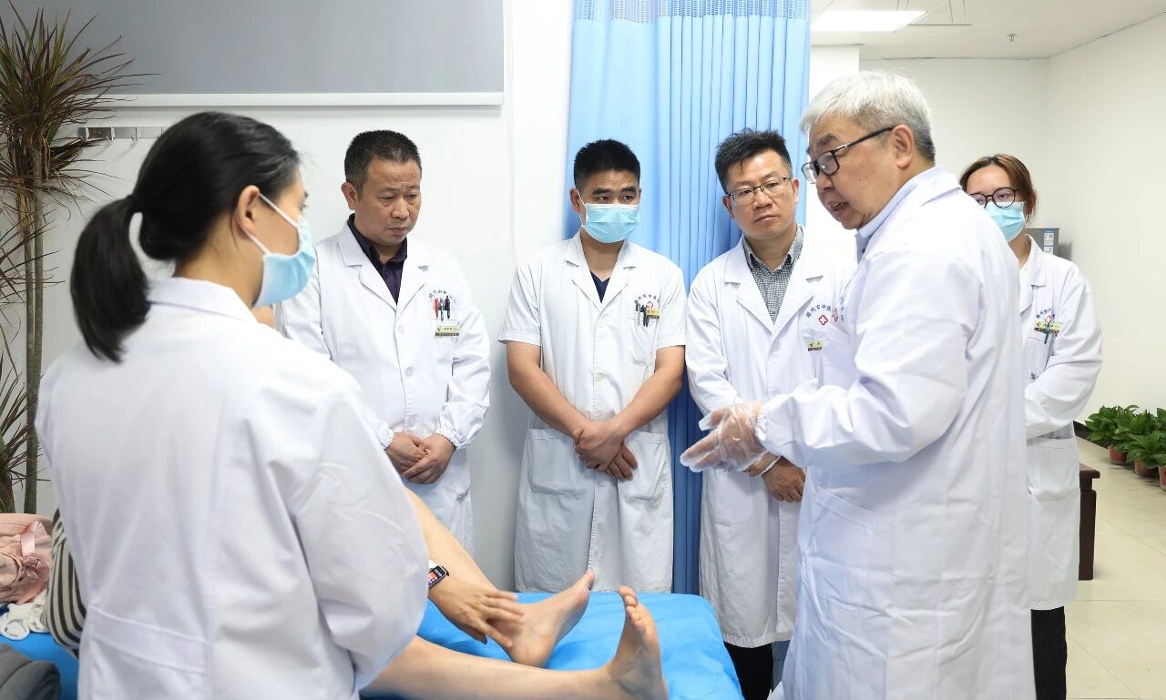 国家级专家入郴!周谋望名医工作室挂牌!