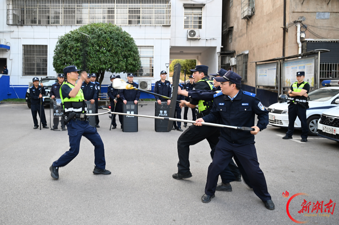 警务实战技能送教下基层