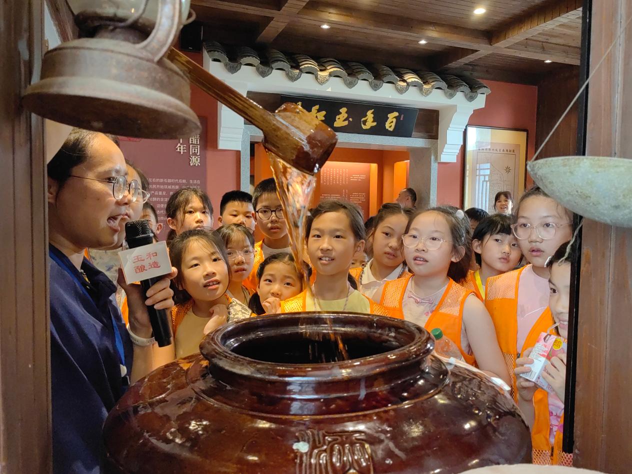 叩问求真知，笔墨写芳华——株洲市天元区凿石小学湖南日报全媒小记者年度总结