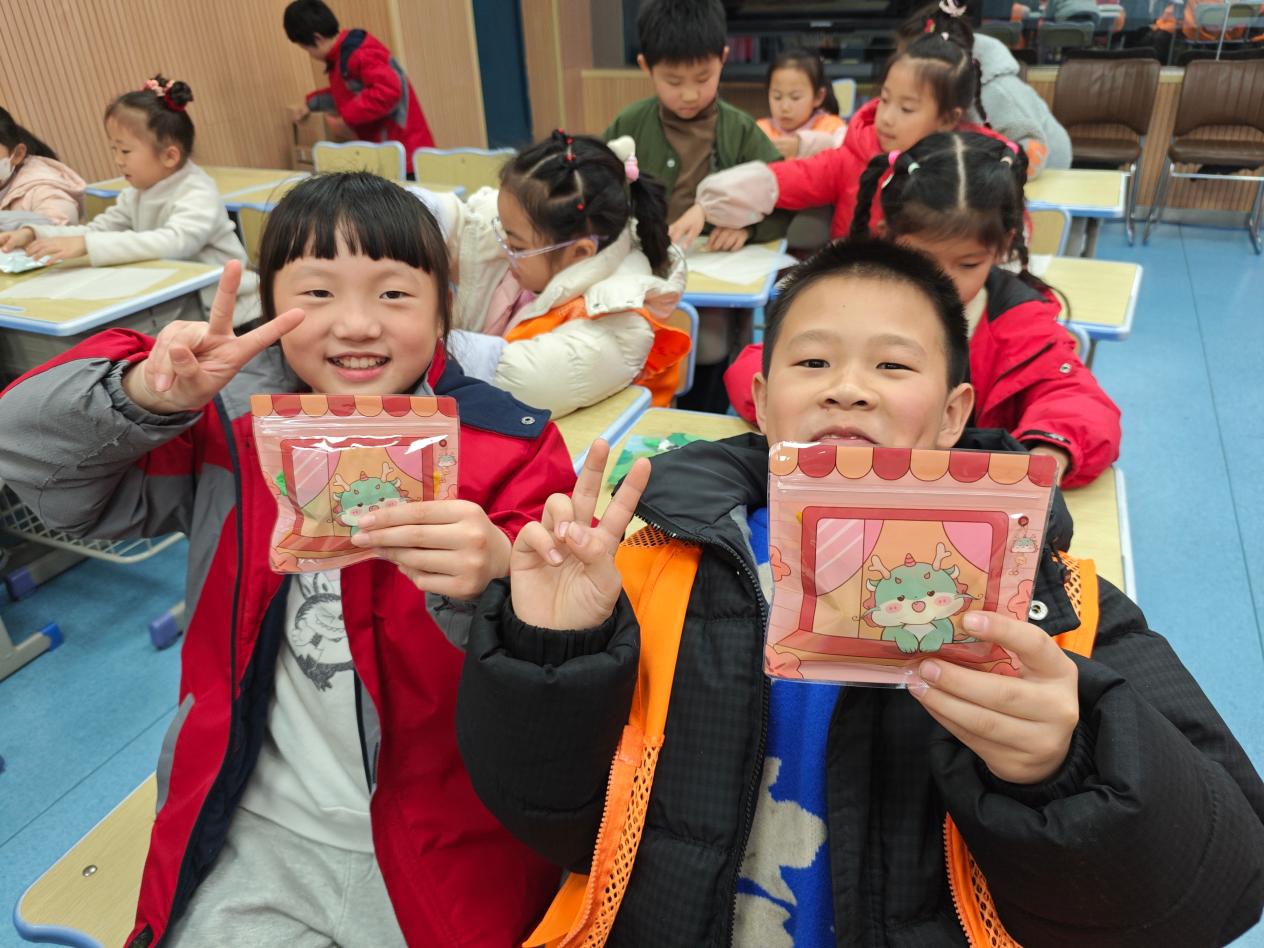 叩问求真知，笔墨写芳华——株洲市天元区凿石小学湖南日报全媒小记者年度总结