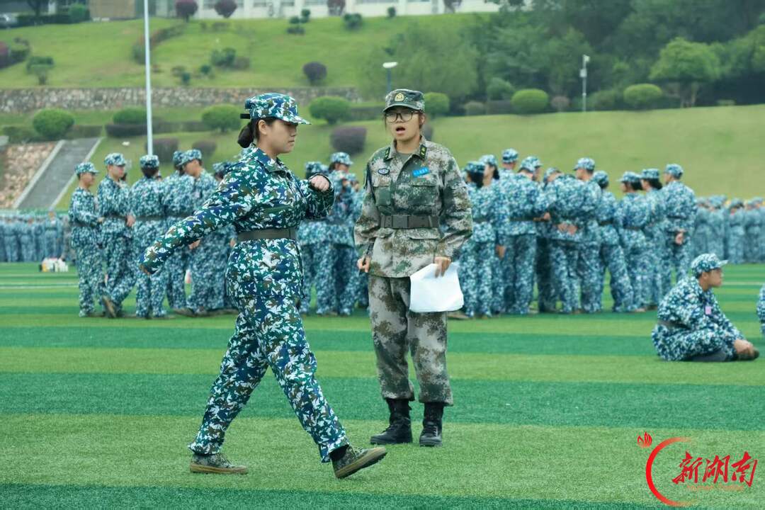 青春正步走｜湘潭大学新生军训掠影