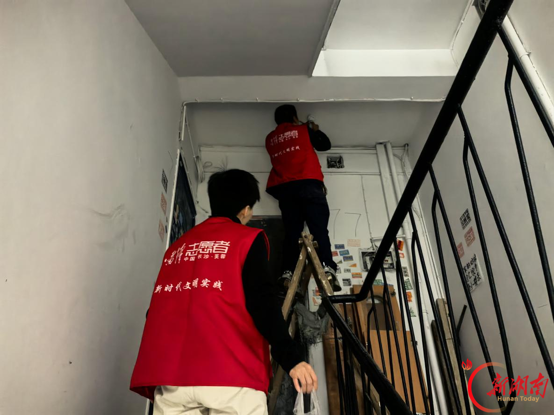 常态化夜巡守平安 芙蓉区车站北路社区筑牢老旧小区安全防线