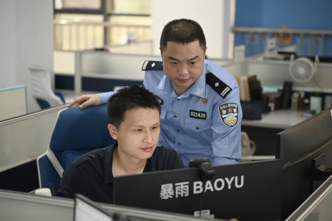 寻找“最美基层民警”⑤|李岳:砺剑刑侦担使命,披甲攻坚守平安