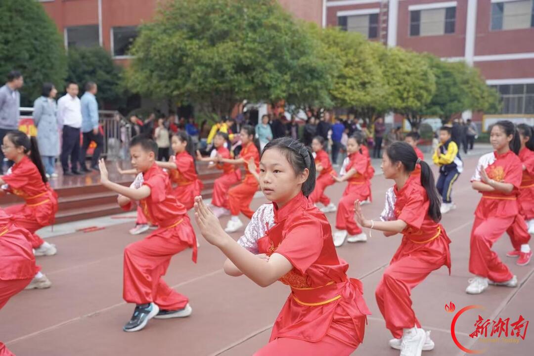 郴州市福泉小学开展第十七届校运会