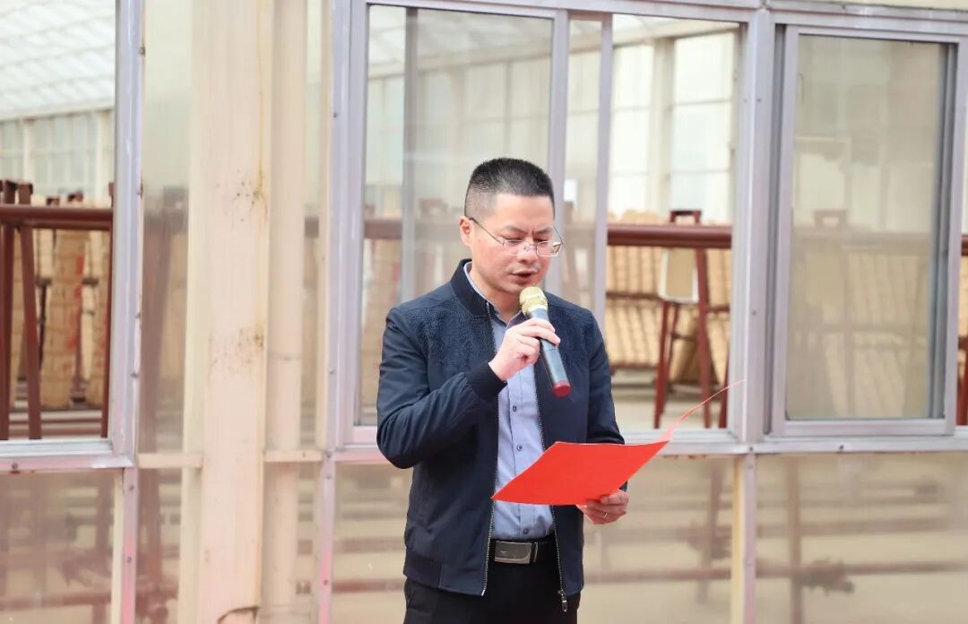 100吨安化低氟边销茶启程青海 湘青以茶为媒架起民族团结连心桥