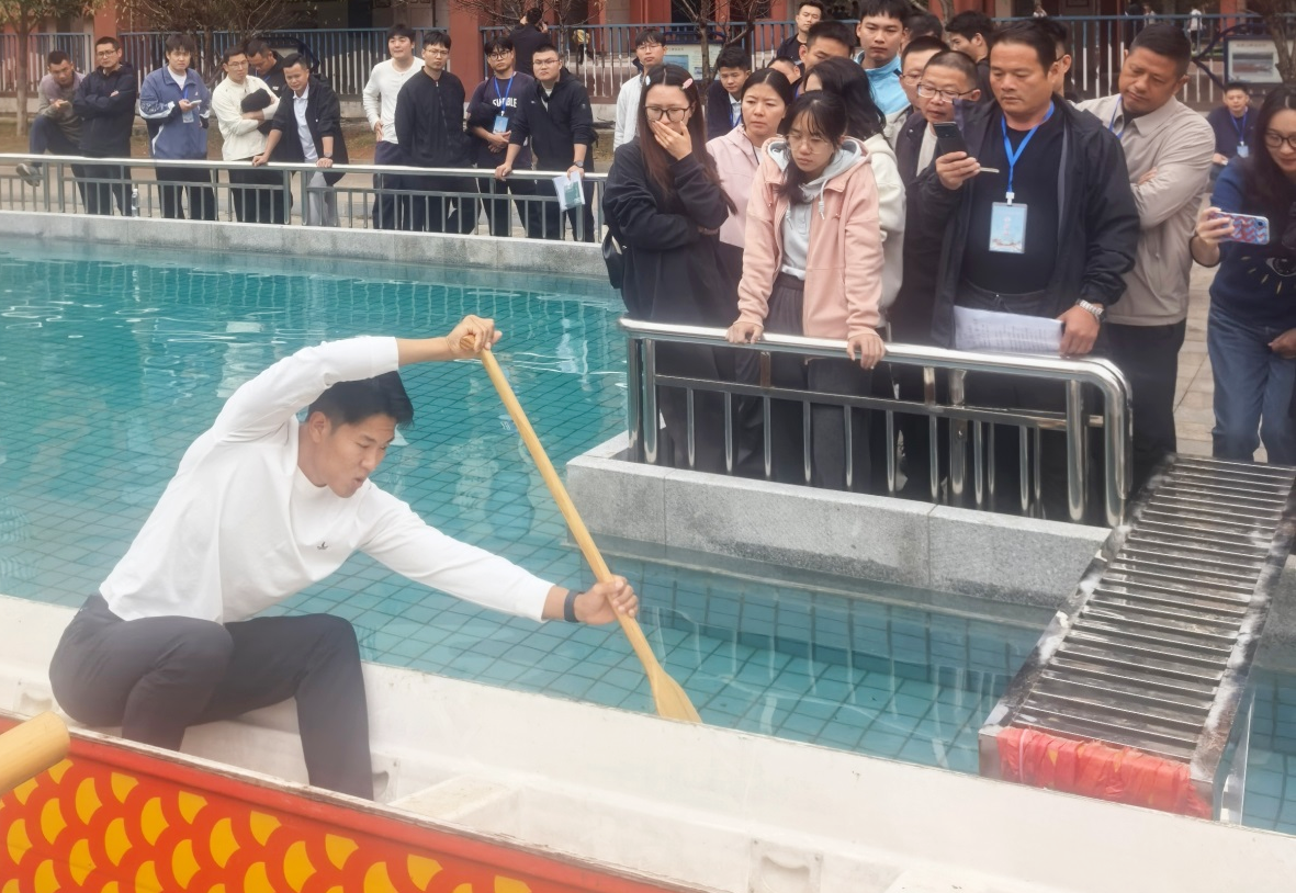 楫起汨罗江 2026省龙舟一级社会体育指导员培训班在龙舟故里开班