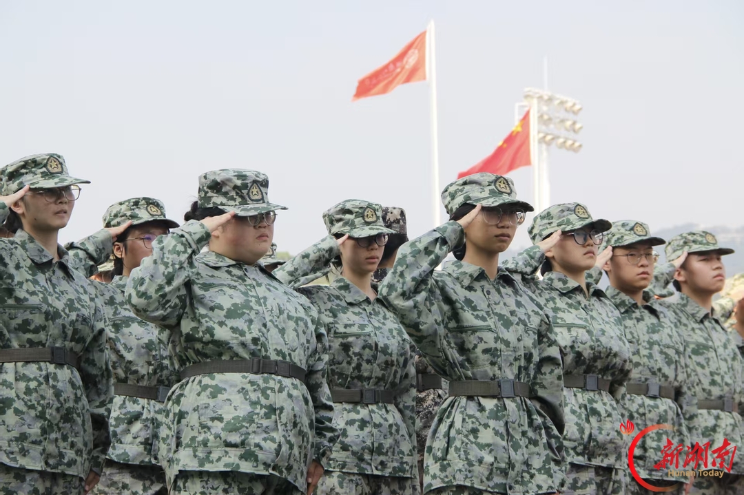 青春正步走丨那年迷彩,刻在时光里的温柔