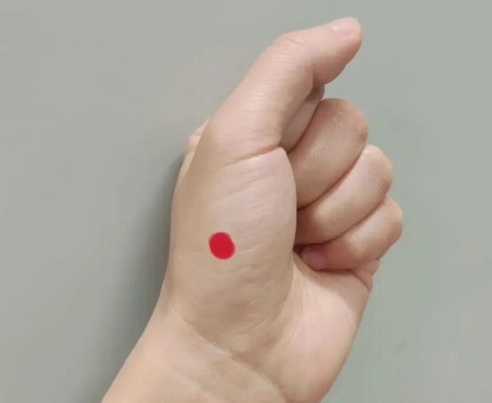 身上自带 “防感冒良药”！坚持按揉这几处，补足卫气，助您远离伤风感冒