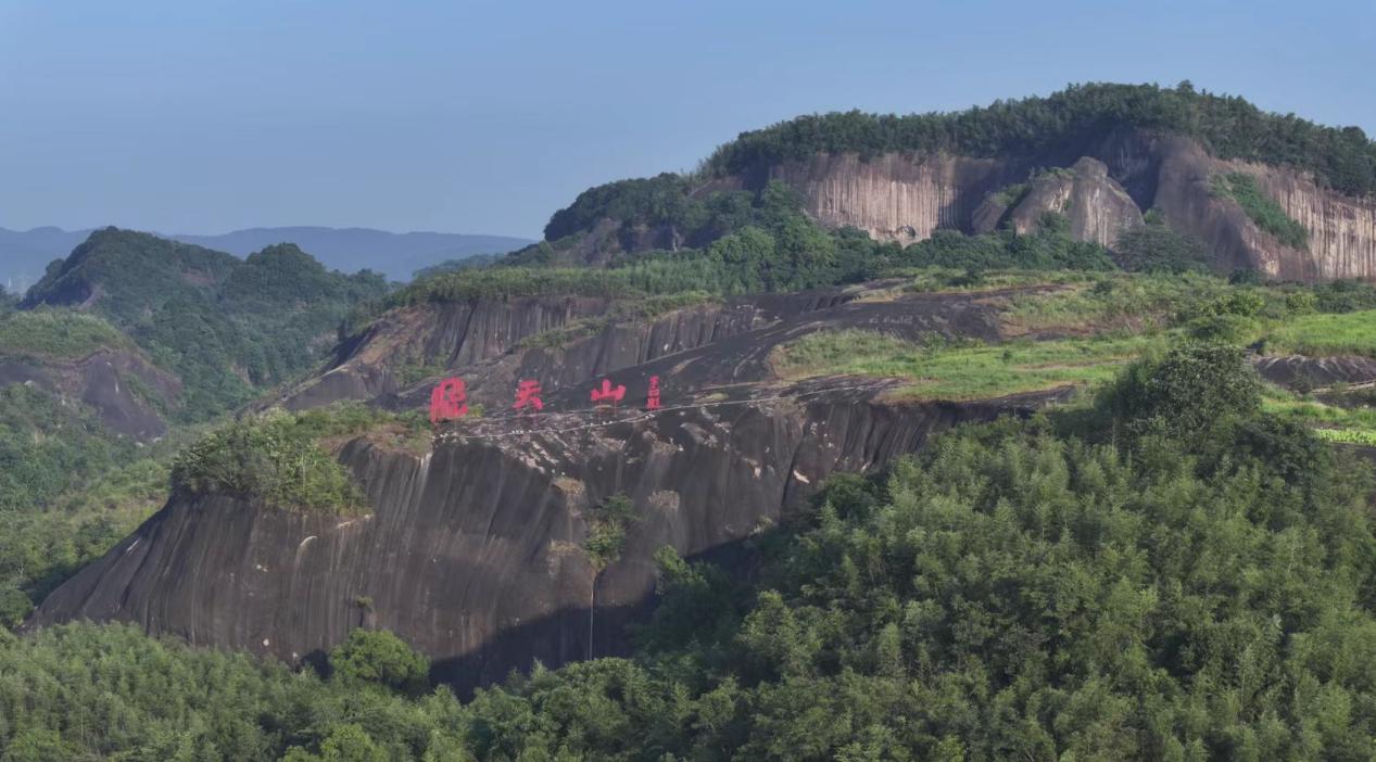 组图丨苏仙:碧水丹霞开扉页 山水门户启龙湾