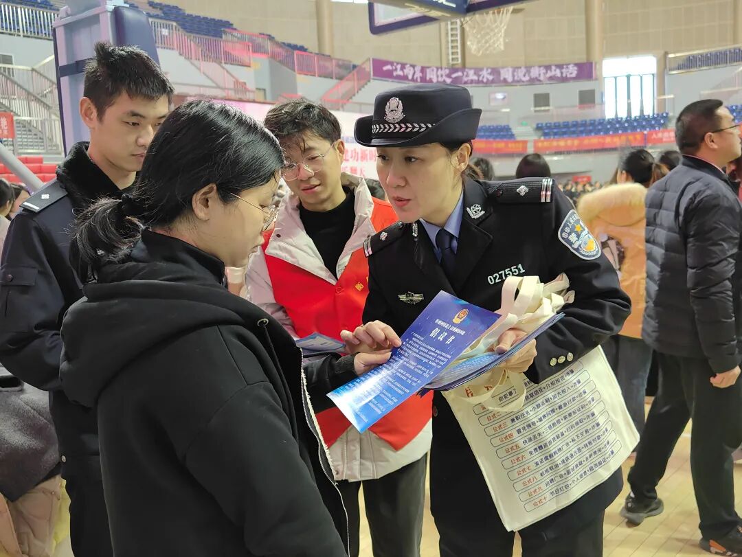 寻找“最美基层民警”③|唐艳:巾帼亮剑无形战场,丹心捍卫网络清朗
