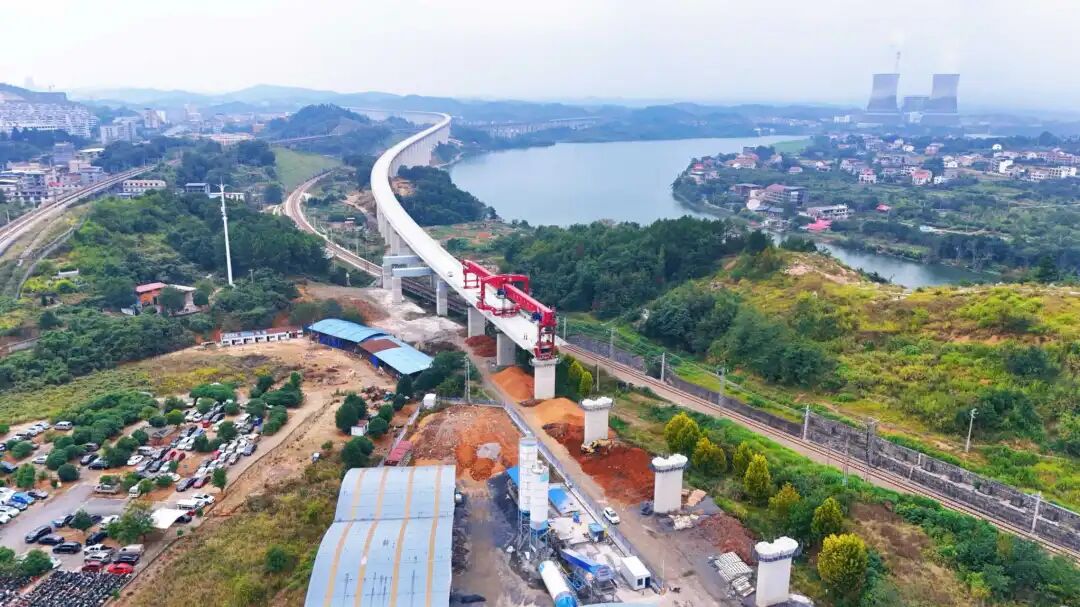 邵永铁路1标跨营业线架梁任务收官