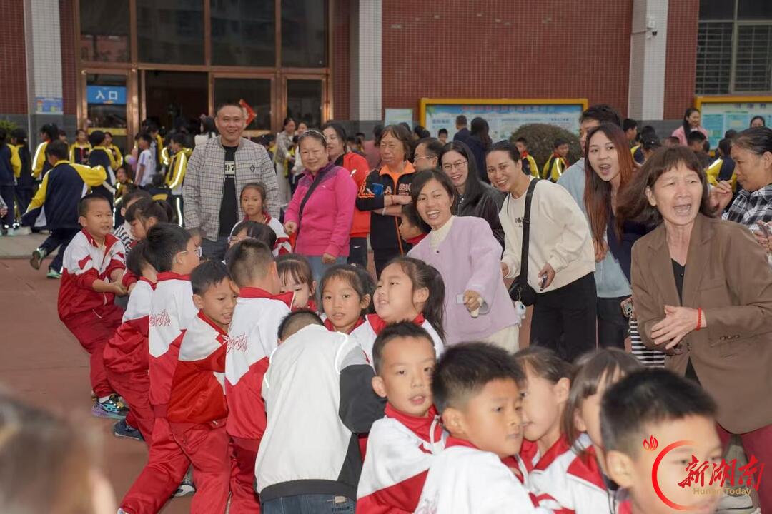 郴州市福泉小学开展第十七届校运会