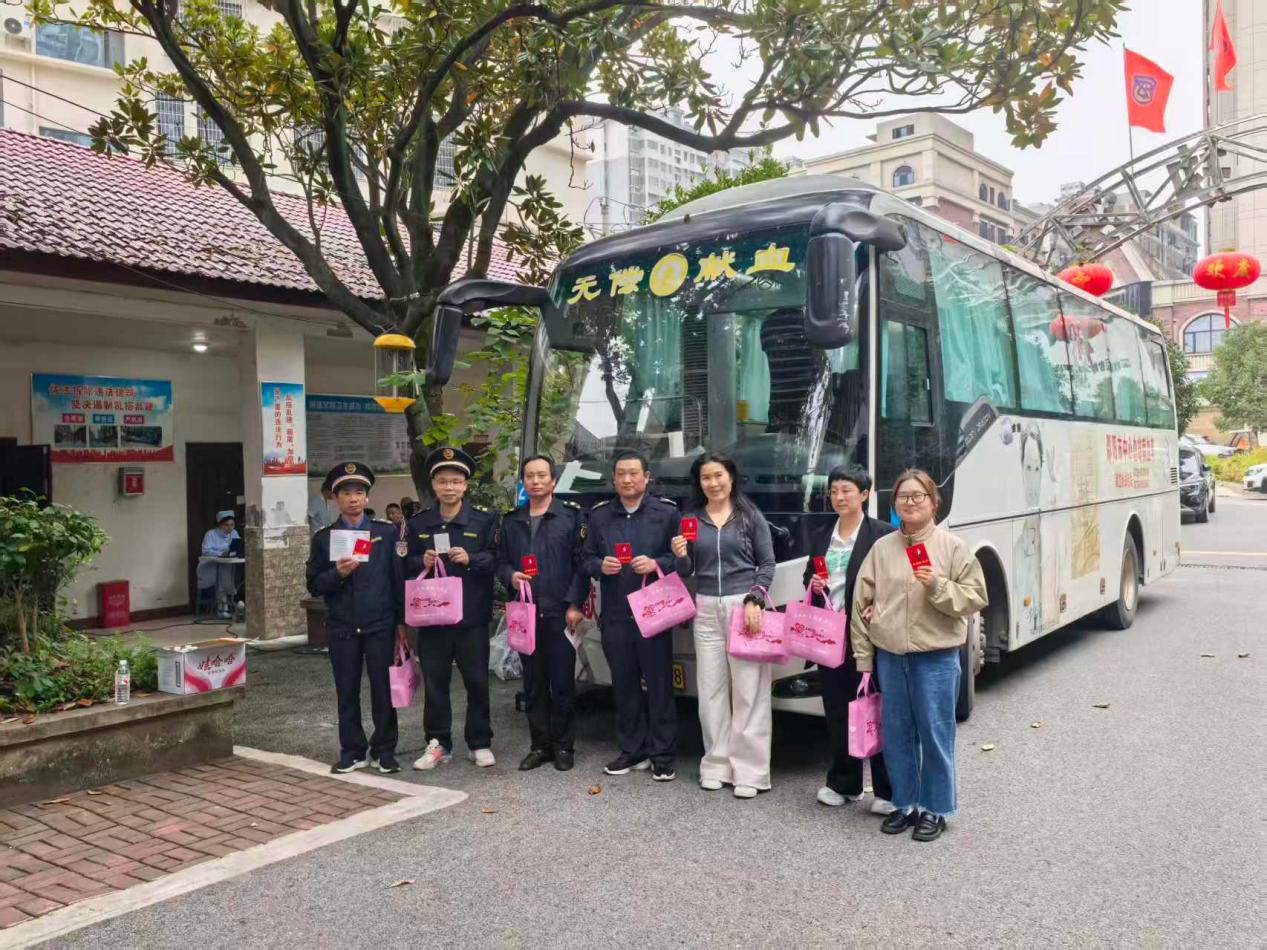 无偿献血践初心 履职奉献显担当——邵东市城管执法局组织开展年度无偿献血活动