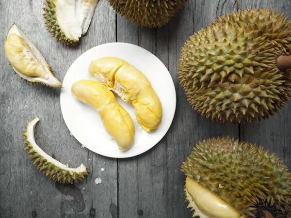 低密度脂蛋白偏高，水果“红黑榜”来了！这几种放心吃，这几种要少吃