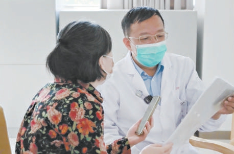 “药侠”寻光!《我不是药神》原型陆勇抗癌寻药24年