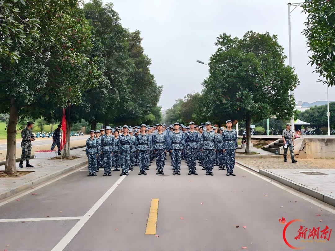 青春正步走丨天下没有不散的宴席,但那些并肩走过的日子永远闪光