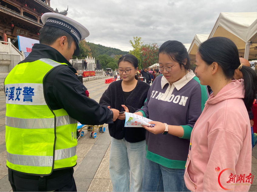 文明交通进社区 新时代新风润民心