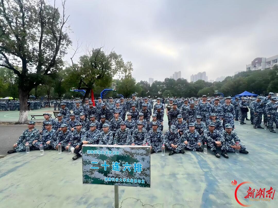 青春正步走丨靶场归来，在拳与刃之间读懂青春力量