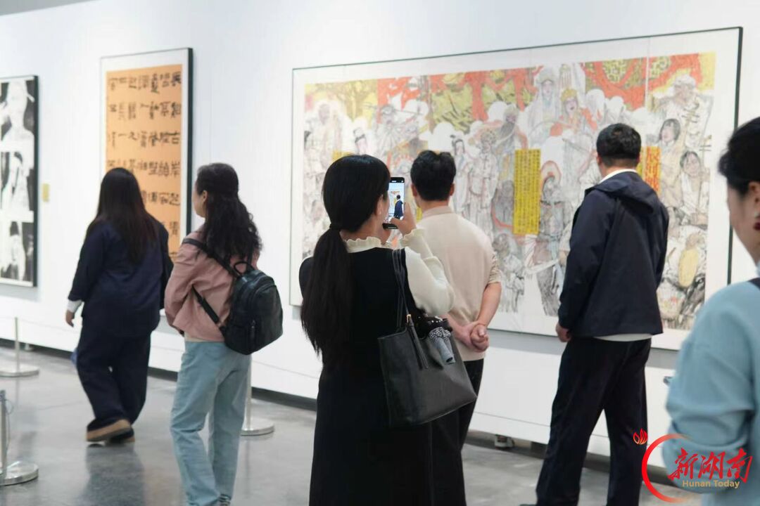 19种乡音入墨,90件书画把湖南戏台“搬”进宣纸里