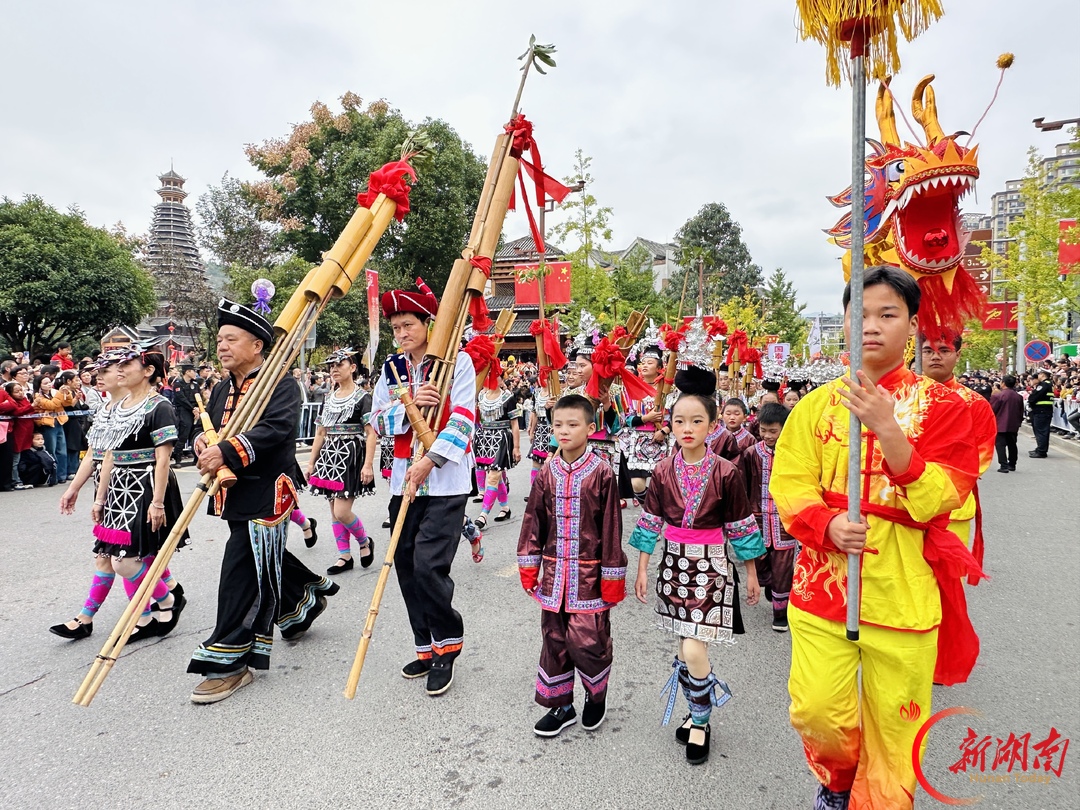 装点新侗乡,今朝更好看——新晃侗族自治县成立70周年庆祝大会现场见闻