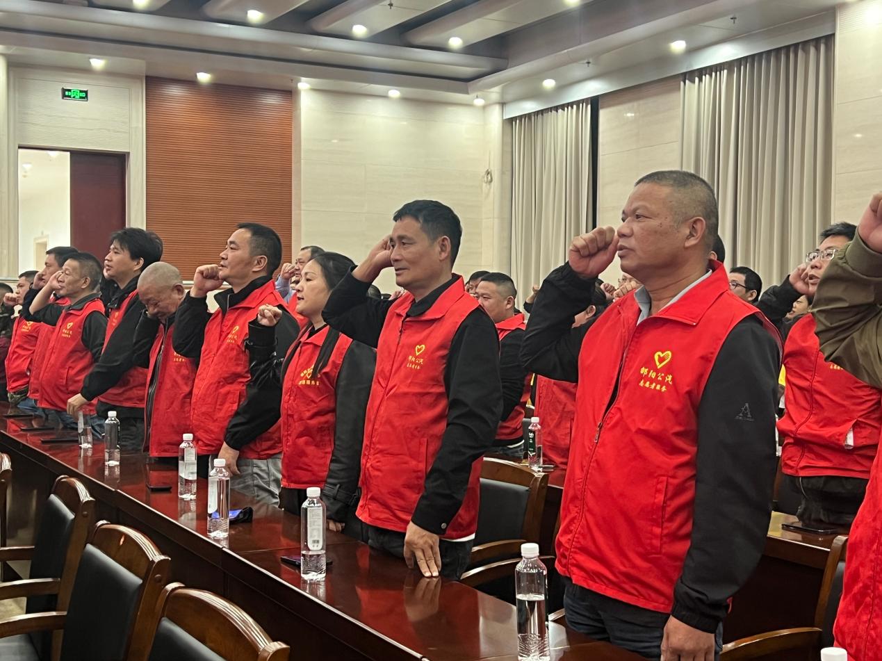 七载文明路 满城好司机——第七届"邵阳好司机"故事分享会暨颁奖仪式举行