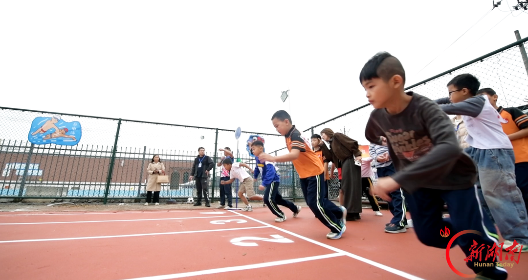 张家界天门小学举办第十一届田径运动会
