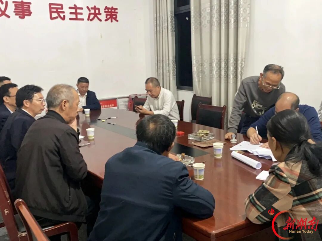 凡人小事,为他们点赞!