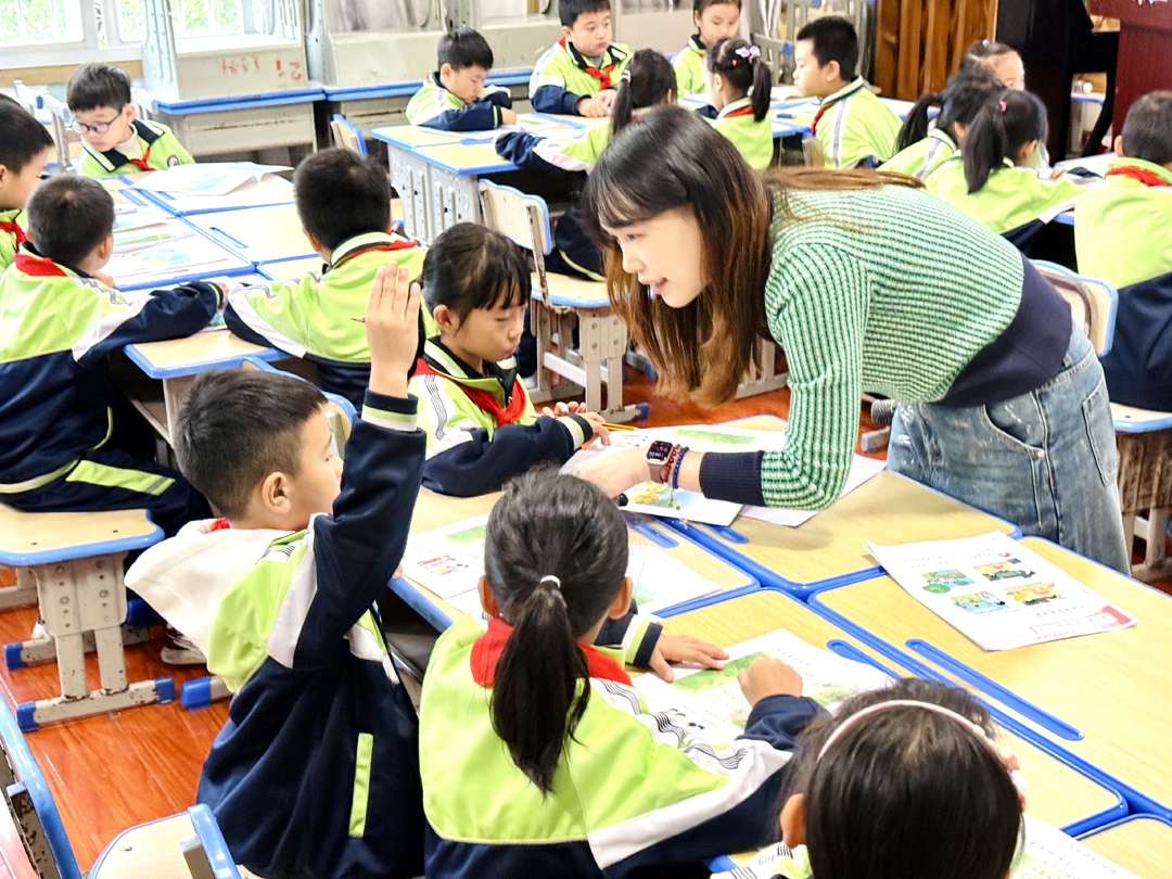 情暖心怀 牵手锦江——长沙市芙蓉区马王堆小学与麻阳苗族自治县第一锦江小学开展手拉手教研帮扶活动