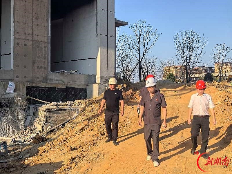 法庭建在工地上 “枫桥”筑在塔吊下——岳阳楼区法院南湖法庭践行新时代“枫桥经验”纪实