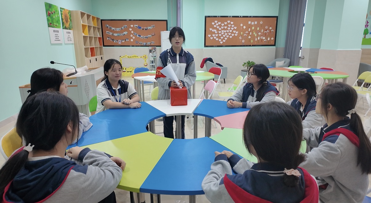 安化县职业中专:纸上生花疗身心 悦纳情绪沐阳光