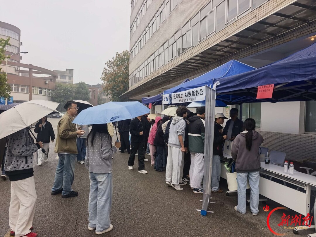 湖南信息职院:当“能跑”遇上“能交付”