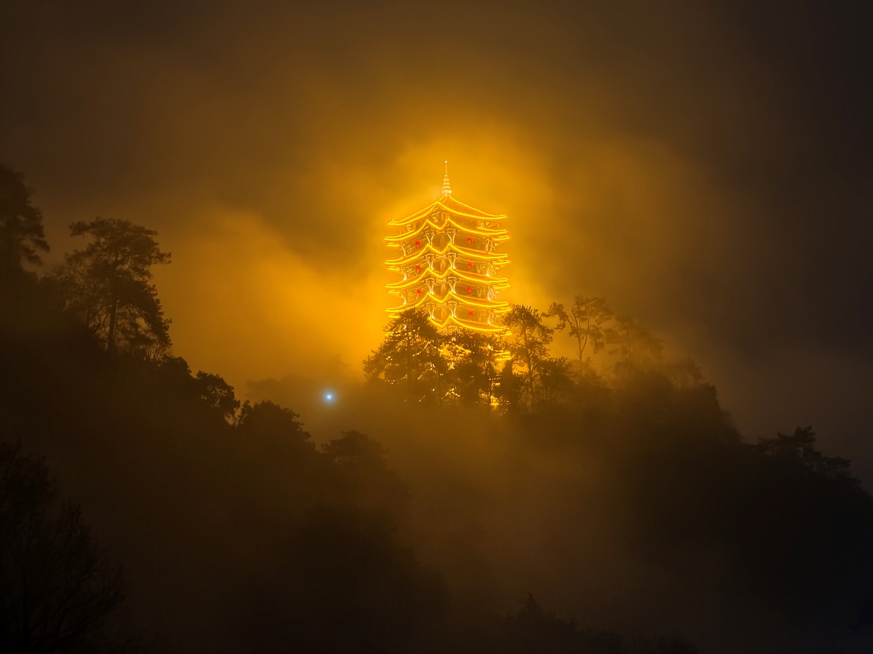 重庆北碚：“以前是靠山吃山，现在大家共享青山”
