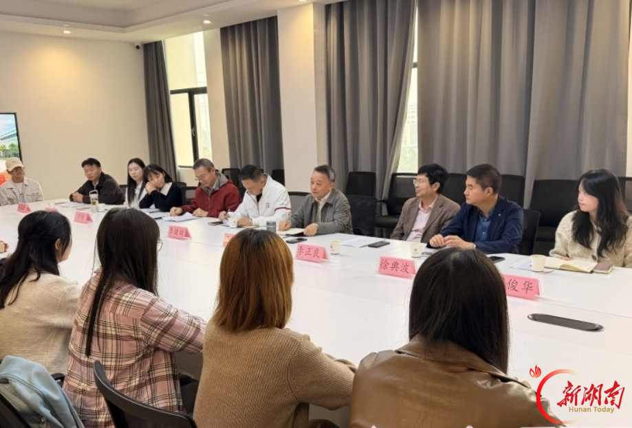 岳阳学院文学与传媒学院以文化人观察