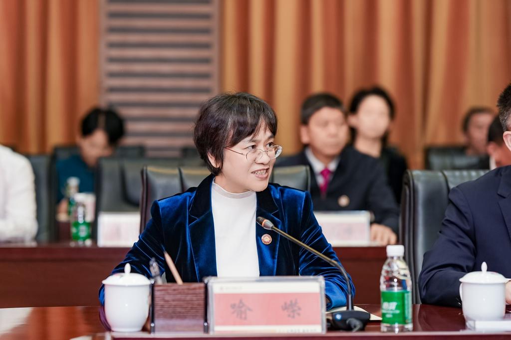 湖南中医药大学接受教育部口腔医学专业认证专家组现场考察