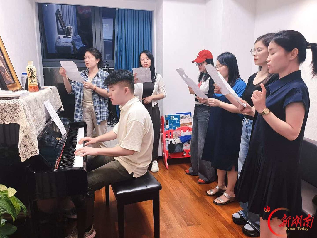 天心区楠竹社区青年夜校多元课程点亮家门口的夜时光