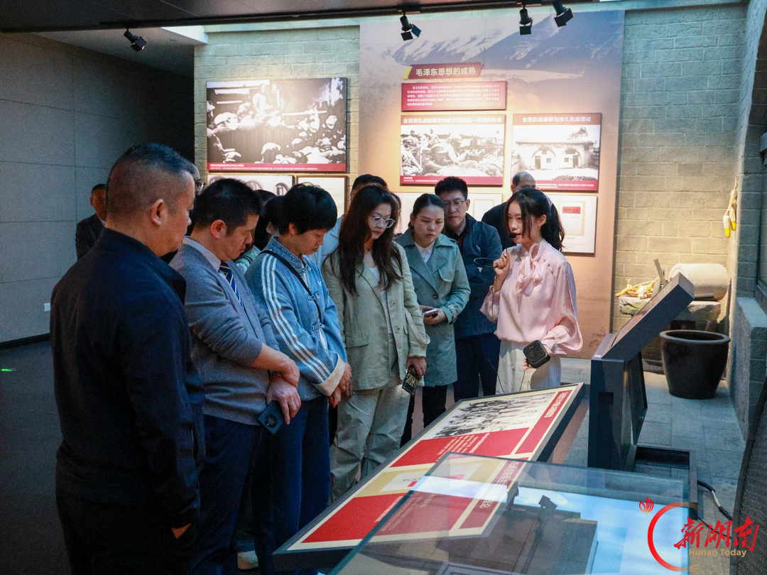 家校共育话同心 湘潭大学开展新生家长座谈会
